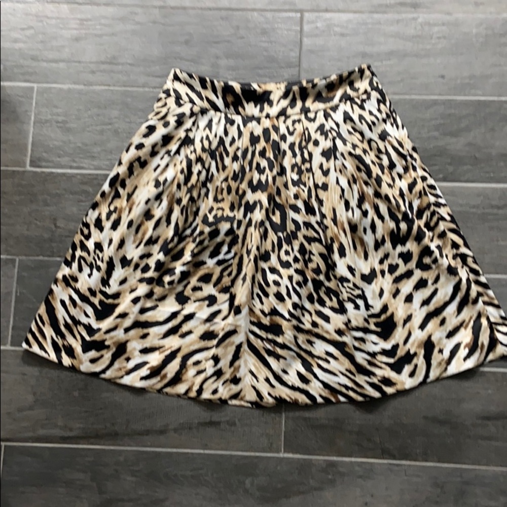WHBM Animal Print Pleated Skirt size 4